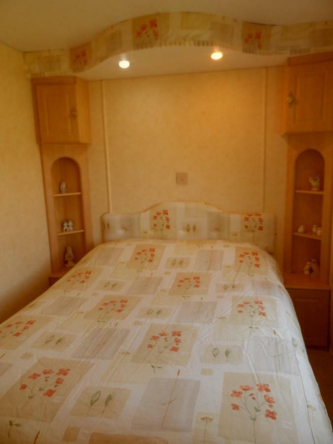 Luxury Mobile Home Near Perranporth Situated On A Quiet Farm Truro Kültér fotó