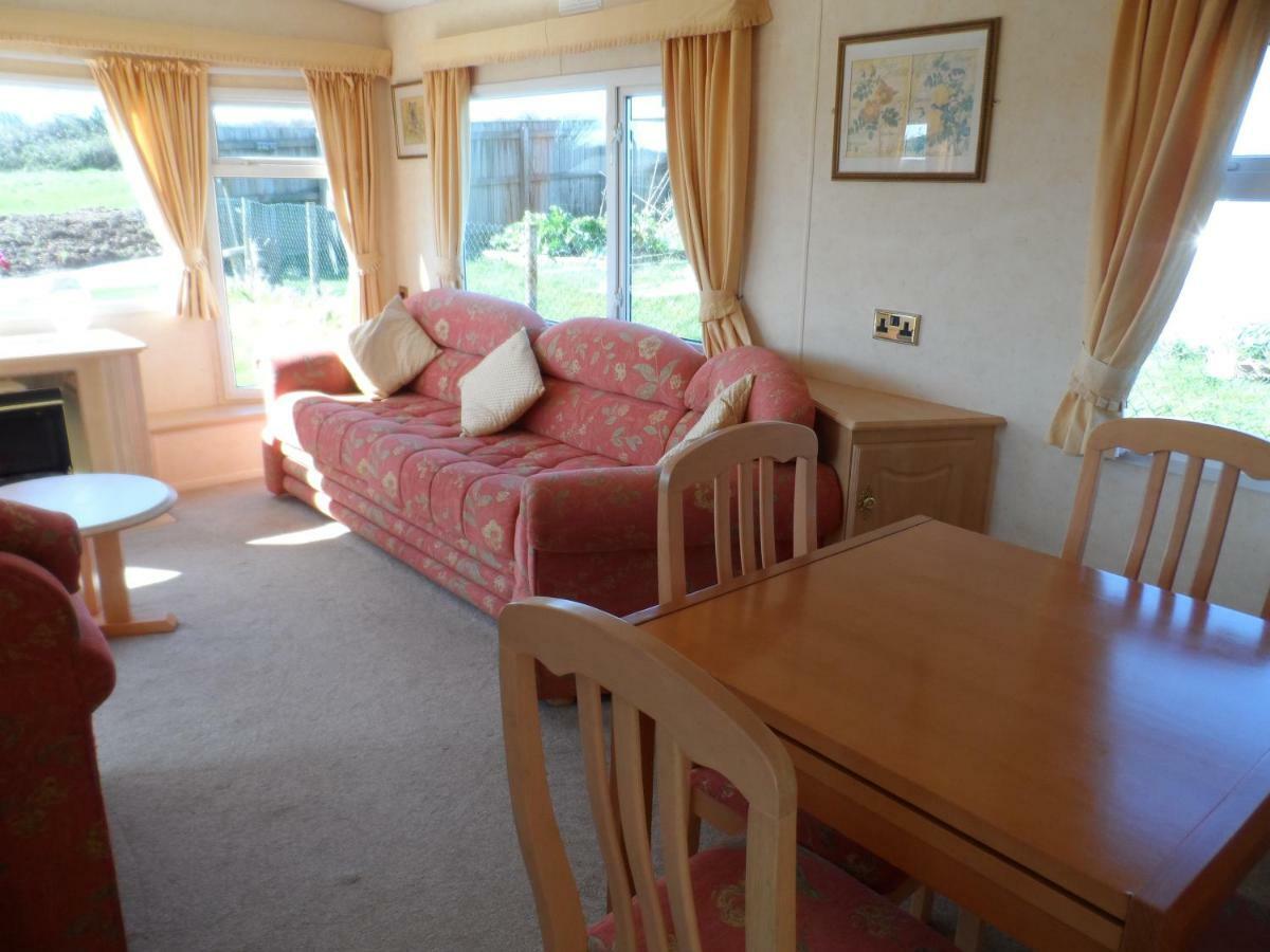 Luxury Mobile Home Near Perranporth Situated On A Quiet Farm Truro Kültér fotó